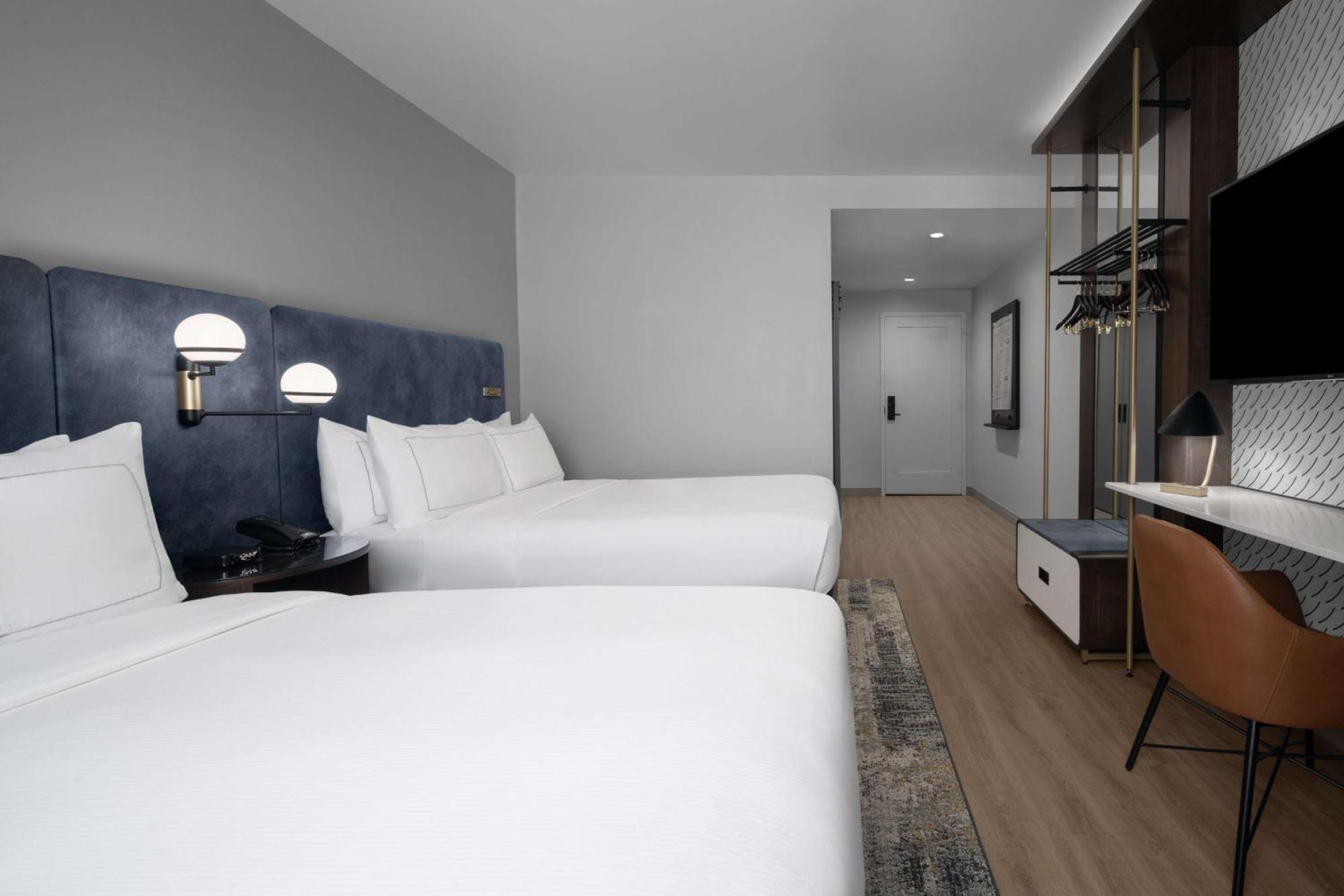 Hotel West & Main Conshohocken, Tapestry Collection Hilton Dış mekan fotoğraf